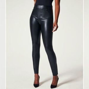 Spanx Leather-Like Ankle Skinny Pant Luxe Black Size XS TP